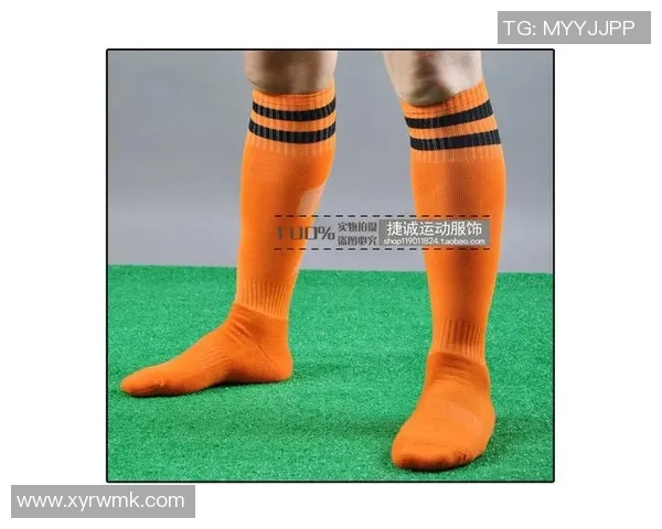 毛巾足球球星的成长历程与辉煌成就背后的人生故事